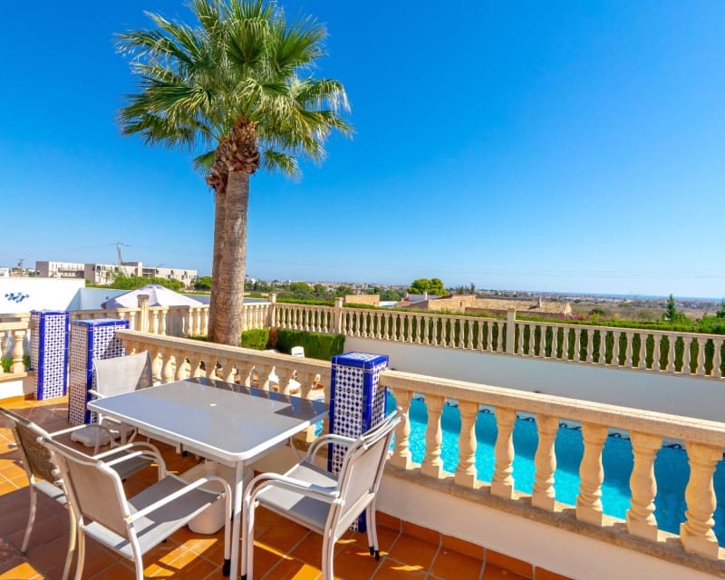 3 Zimmer Villa zu verkaufen in Villamartin mit Pool Garage - 529.000 € (Ref: 10110280)