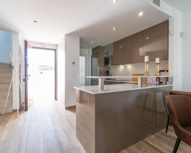 3 sypialnia Penthouse na sprzedaż w Villamartin z basenem - 399 000 € (Ref: 8647186)