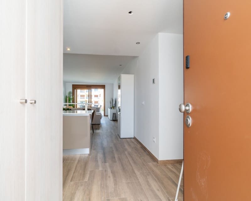 3 sypialnia Penthouse na sprzedaż w Villamartin z basenem - 399 000 € (Ref: 8647186)