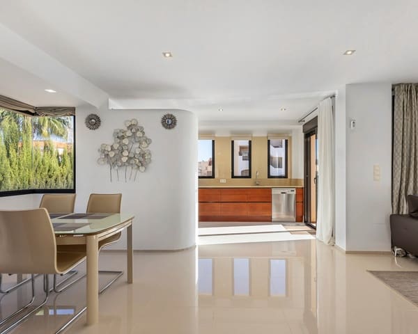 5 soveværelse Villa til salg i La Zenia, Orihuela med swimmingpool - € 950.000 (Ref: 8732168)