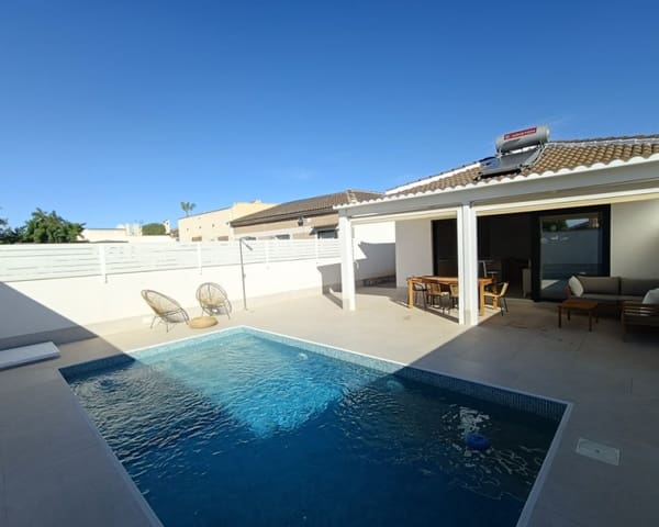 Chalet de 3 habitaciones en El Chaparral, Torrevieja en venta con piscina - 459.000 € (Ref: 8732184)