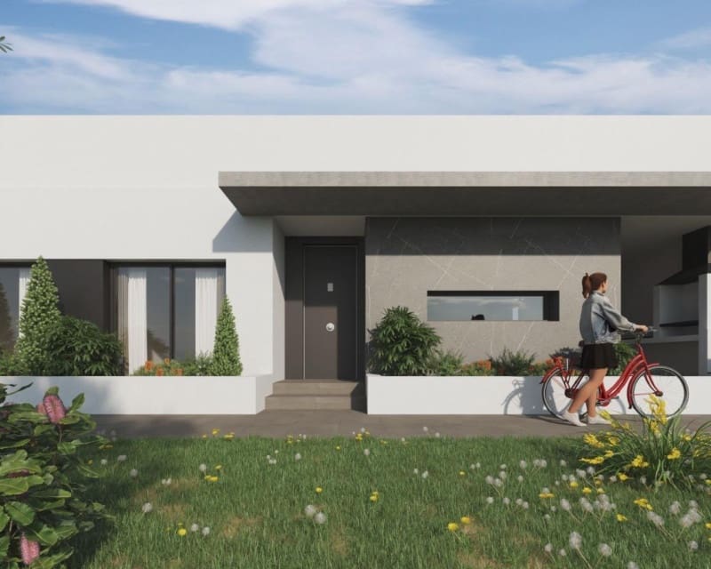 3 slaapkamer Villa te koop in Torrevieja met zwembad - € 595.000 (Ref: 8780397)