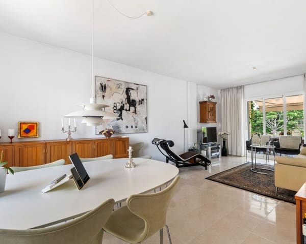 3 soverom Hus til salgs i Playa Flamenca, Orihuela med svømmebasseng garasje - € 339 000 (Ref: 9186050)