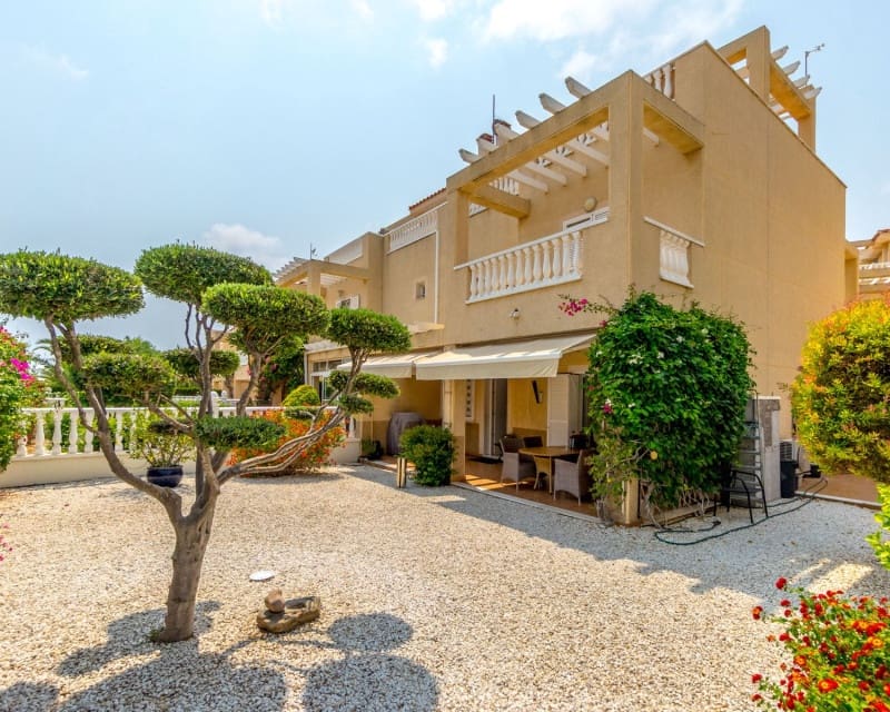 3 soverom Hus til salgs i Playa Flamenca med svømmebasseng garasje - € 339 000 (Ref: 9186050)