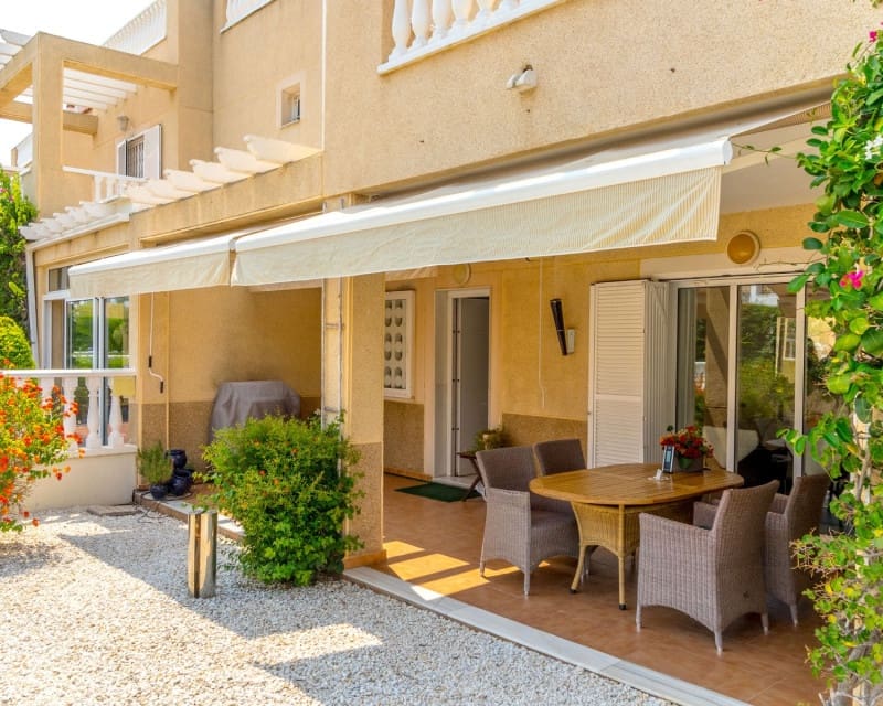 3 soverom Hus til salgs i Playa Flamenca med svømmebasseng garasje - € 339 000 (Ref: 9186050)