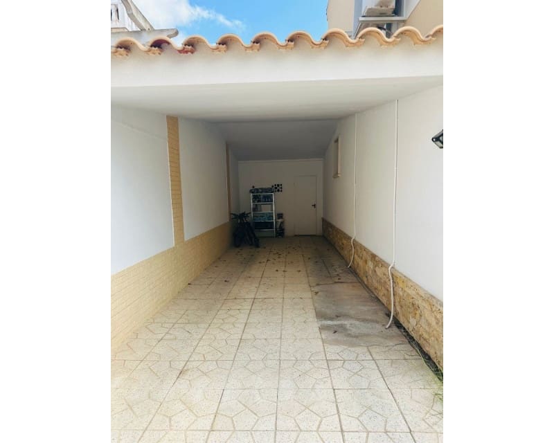 4 soveværelse Villa til salg i Pinar de Campoverde med swimmingpool garage - € 399.000 (Ref: 9597292)