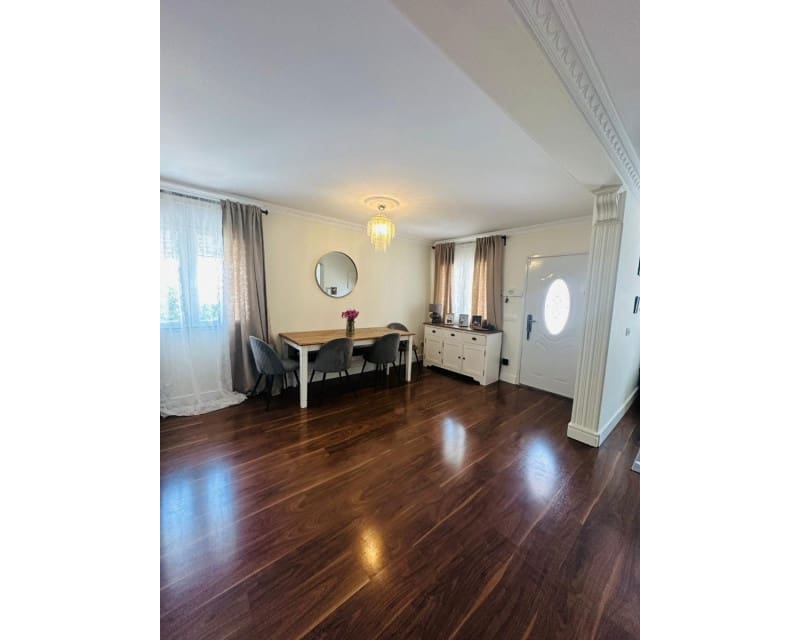 4 soveværelse Villa til salg i Pinar de Campoverde med swimmingpool garage - € 399.000 (Ref: 9597292)