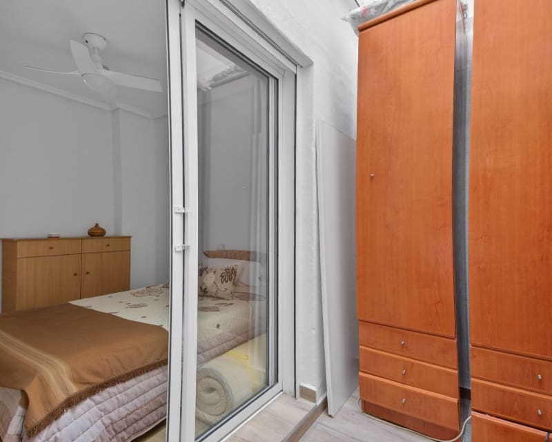 2 sypialnia Apartament przy plaży na sprzedaż w Torrevieja - 227 000 € (Ref: 9681424)