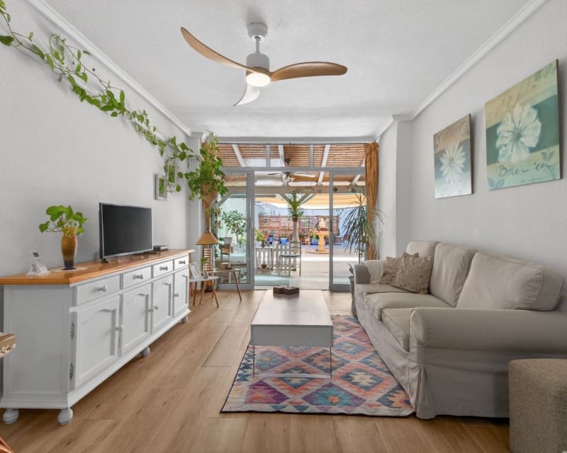 2 sypialnia Apartament przy plaży na sprzedaż w Torrevieja - 227 000 € (Ref: 9681424)