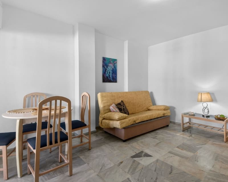 1 bedroom Studio for sale in Torrevieja with garage - € 127,000 (Ref: 9720353)