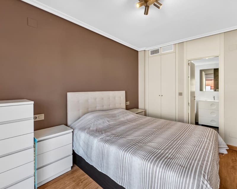 2 quarto Penthouse para venda em Playa Flamenca com piscina garagem - 229 950 € (Ref: 9778769)