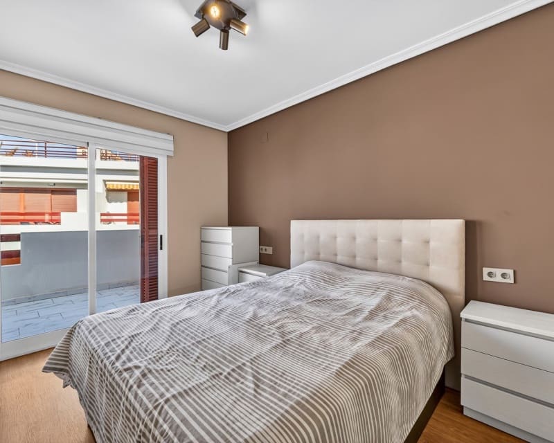 2 quarto Penthouse para venda em Playa Flamenca com piscina garagem - 229 950 € (Ref: 9778769)