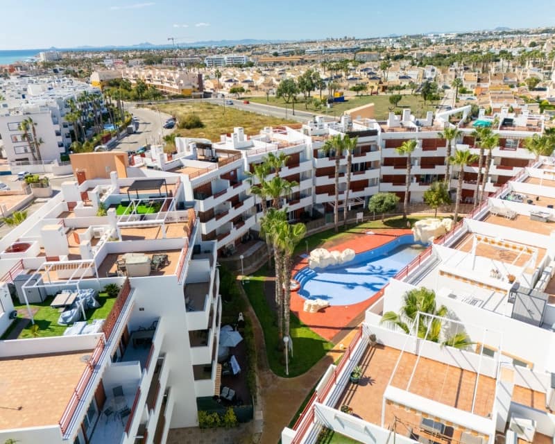 2 quarto Penthouse para venda em Playa Flamenca com piscina garagem - 229 950 € (Ref: 9778769)
