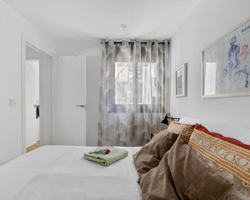 3 soverom Penthouse til salgs i La Zenia med svømmebasseng garasje - € 299 000 (Ref: 9879825)
