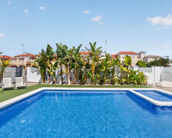 3 soverom Penthouse til salgs i La Zenia, Orihuela med svømmebasseng garasje - € 299 000 (Ref: 9879825)