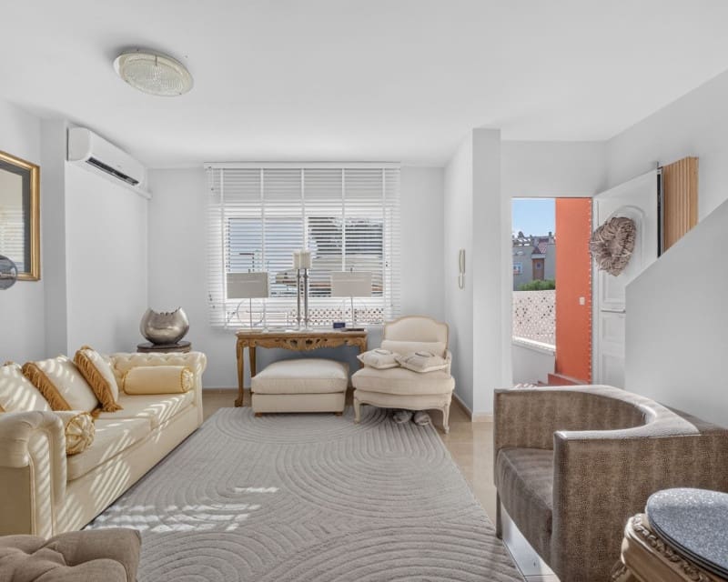 4 bedroom Apartment for sale in Bigastro with pool garage - € 250,000 (Ref: 9928647)