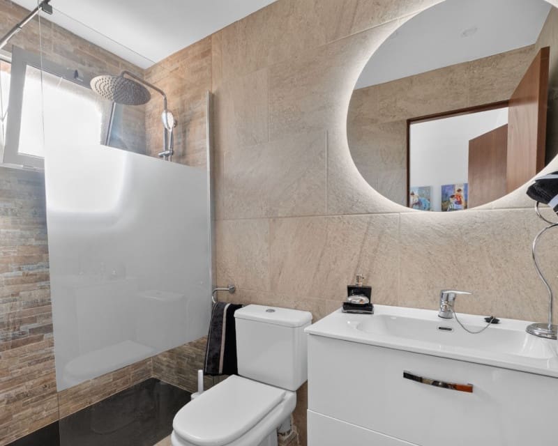 4 bedroom Apartment for sale in Bigastro with pool garage - € 250,000 (Ref: 9928647)