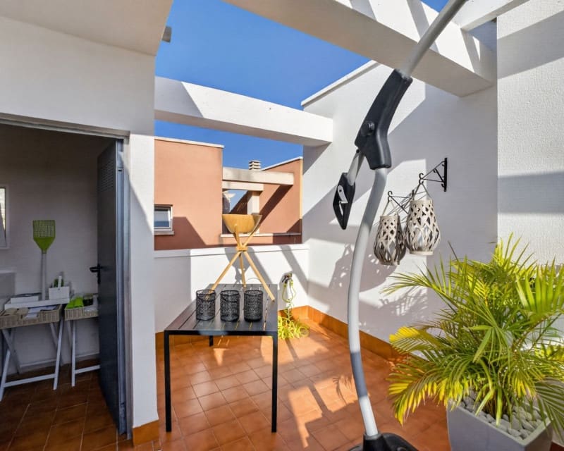 4 bedroom Apartment for sale in Bigastro with pool garage - € 250,000 (Ref: 9928647)