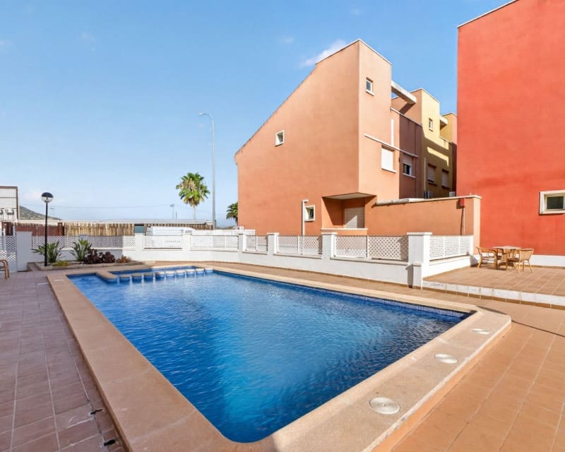 4 bedroom Apartment for sale in Bigastro with pool garage - € 250,000 (Ref: 9928647)
