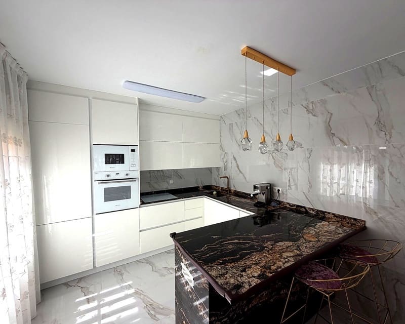 4 bedroom Villa for sale in Torre de la Horadada - € 590,000 (Ref: 9958790)