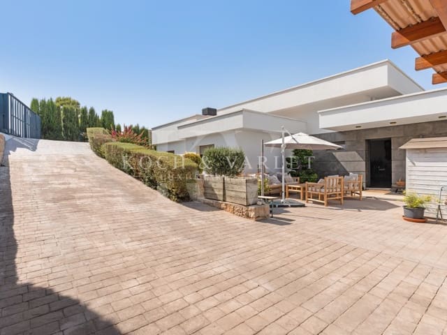 4 slaapkamer Villa te koop in Partides comunes - Adsubia, Javea / Xàbia met zwembad - € 1.150.000 (Ref: 10003819)