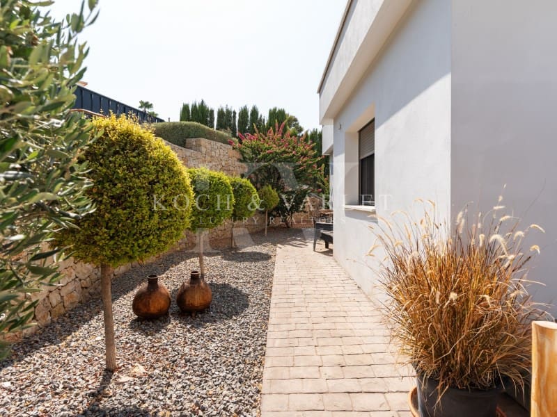 4 slaapkamer Villa te koop in Javea / Xabia met zwembad - € 1.150.000 (Ref: 10003819)