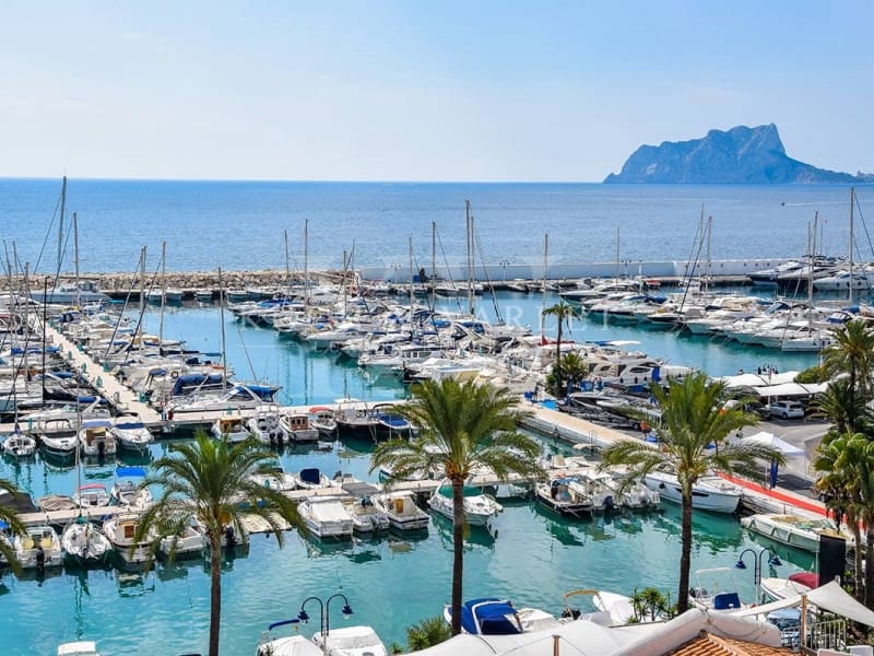4 soveværelse Villa til salg i Moraira med swimmingpool garage - € 2.300.000 (Ref: 10011208)