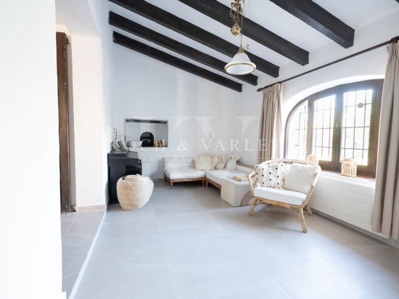 Chalet de 4 habitaciones en Calpe / Calp en venta con piscina garaje - 1.180.000 € (Ref: 10037183)