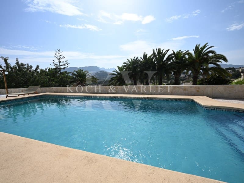 Chalet de 4 habitaciones en Calpe / Calp en venta con piscina garaje - 1.180.000 € (Ref: 10037183)