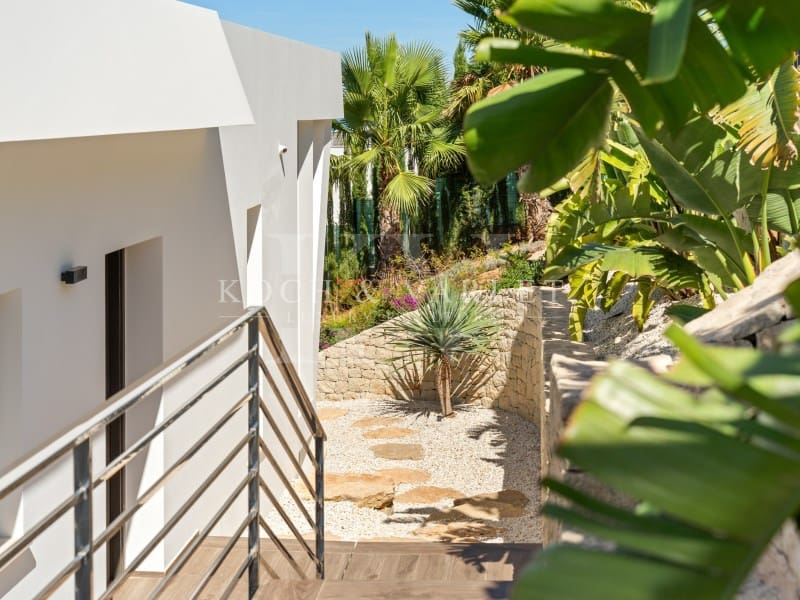 4 bedroom Villa for sale in Javea / Xabia with pool garage - € 1,695,000 (Ref: 10086108)