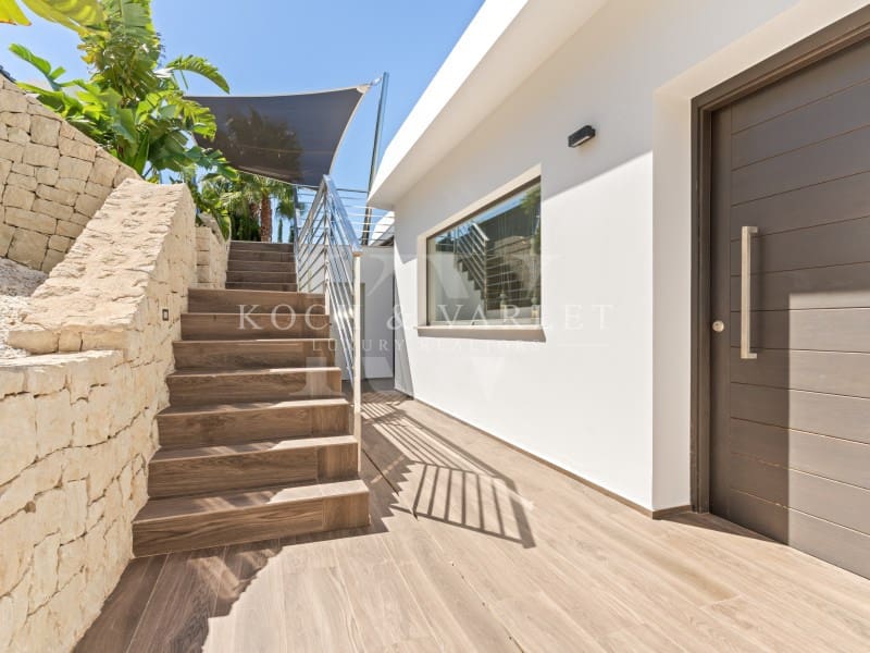 4 bedroom Villa for sale in Javea / Xabia with pool garage - € 1,695,000 (Ref: 10086108)