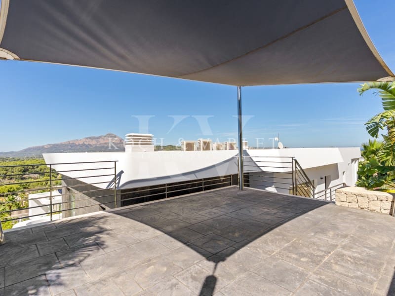 4 bedroom Villa for sale in Javea / Xabia with pool garage - € 1,695,000 (Ref: 10086108)