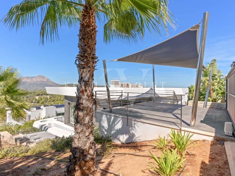 4 bedroom Villa for sale in Javea / Xabia with pool garage - € 1,695,000 (Ref: 10086108)