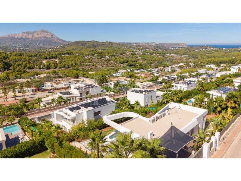 4 bedroom Villa for sale in Javea / Xabia with pool garage - € 1,695,000 (Ref: 10086108)