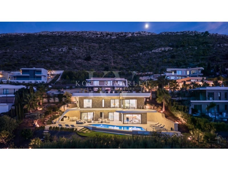 4 bedroom Villa for sale in Javea / Xabia with pool garage - € 1,695,000 (Ref: 10086108)