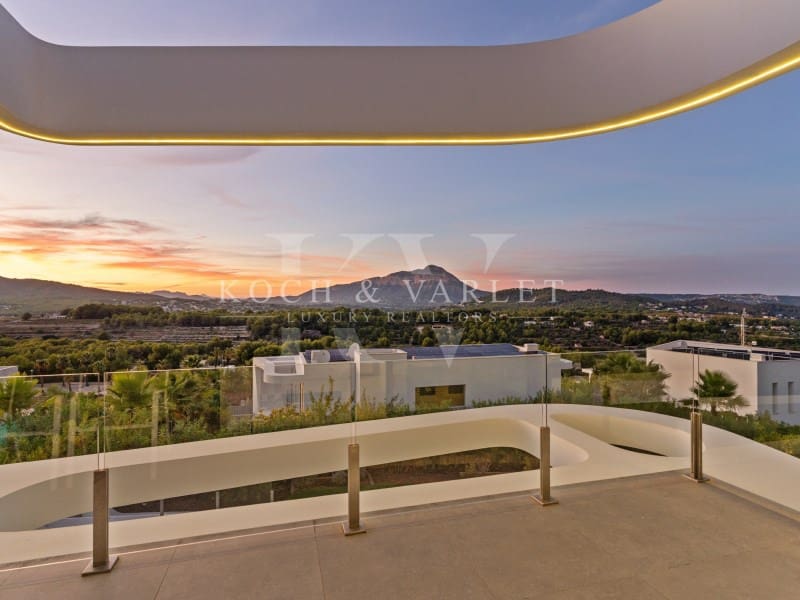 4 bedroom Villa for sale in Javea / Xabia with pool garage - € 1,695,000 (Ref: 10086108)