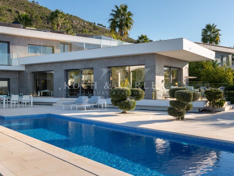 3 bedroom Villa for sale in Javea / Xabia with pool - € 1,795,000 (Ref: 10171250)