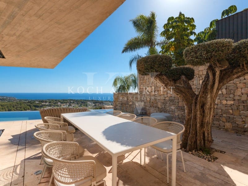 4 soveværelse Villa til salg i Benissa med swimmingpool - € 2.750.000 (Ref: 7361525)