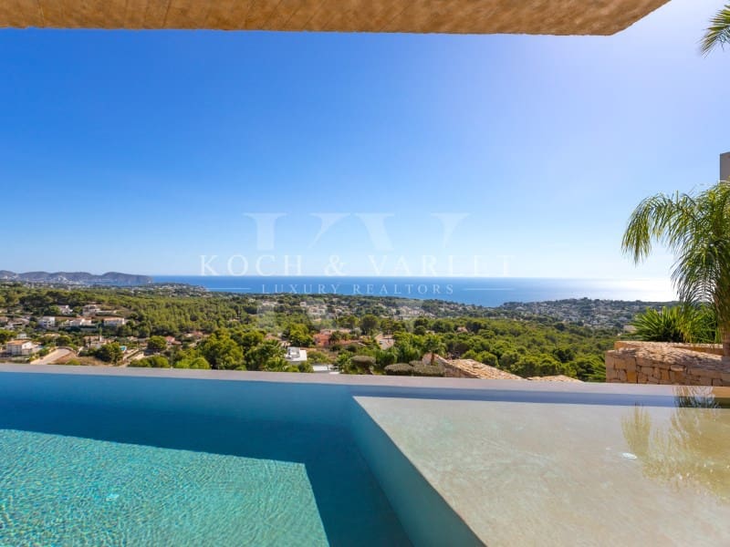 4 soveværelse Villa til salg i Benissa med swimmingpool - € 2.750.000 (Ref: 7361525)