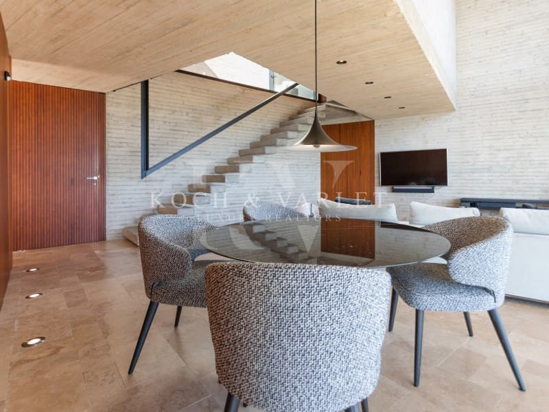 4 soveværelse Villa til salg i Benissa med swimmingpool - € 2.750.000 (Ref: 7361525)