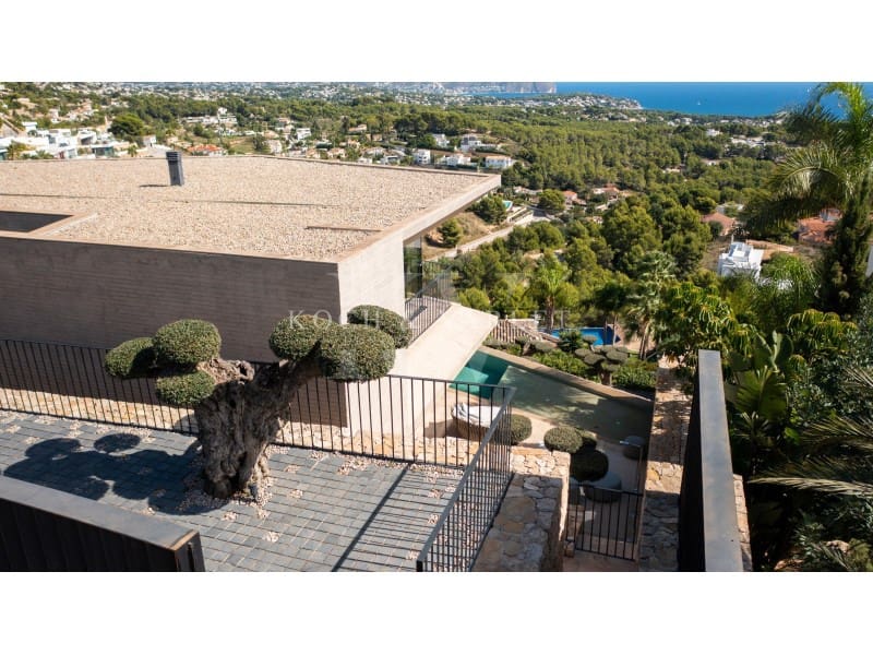 4 soveværelse Villa til salg i Benissa med swimmingpool - € 2.750.000 (Ref: 7361525)