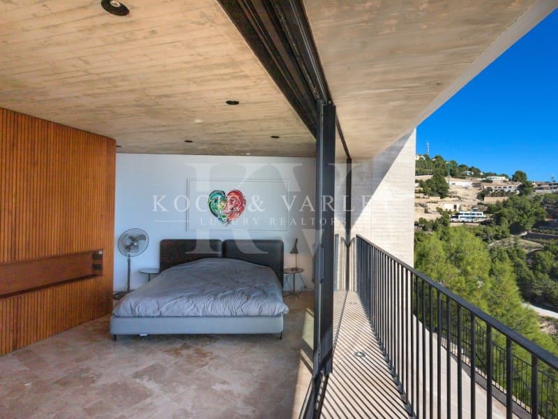 4 soveværelse Villa til salg i Benissa med swimmingpool - € 2.750.000 (Ref: 7361525)