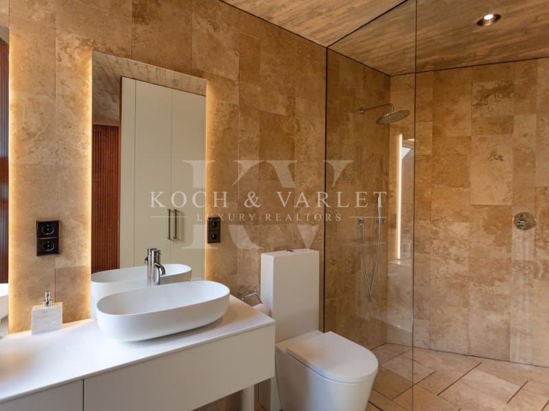 4 soveværelse Villa til salg i Benissa med swimmingpool - € 2.750.000 (Ref: 7361525)