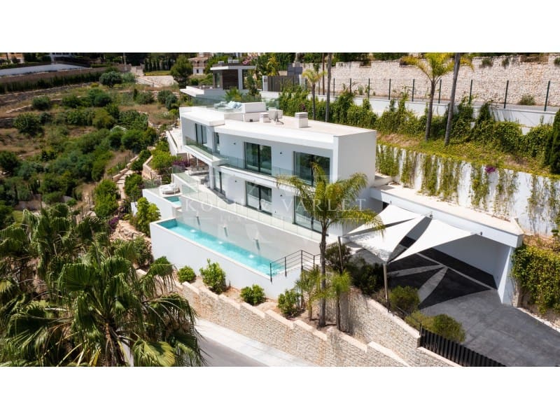 4 sypialnia Willa na sprzedaż w Javea / Xabia z basenem - 1 850 000 € (Ref: 7361572)