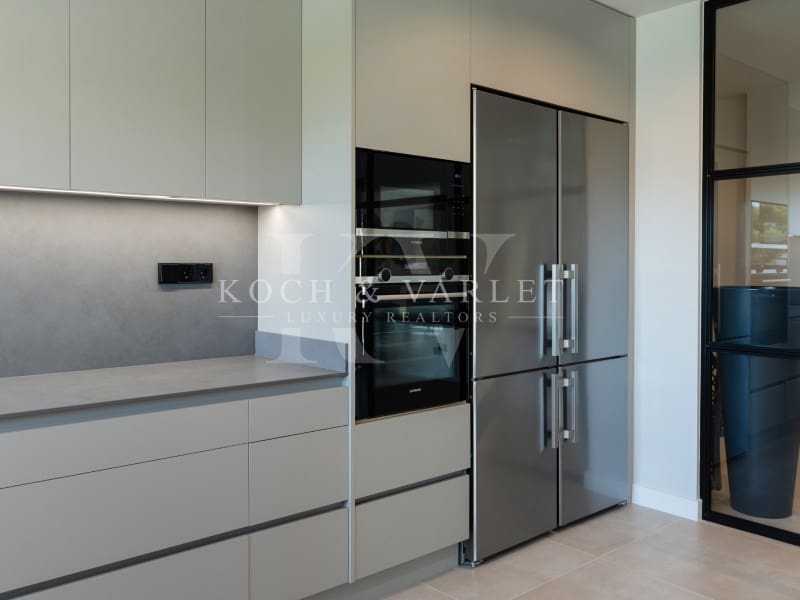 3 soveværelse Villa til salg i Denia med swimmingpool - € 1.600.000 (Ref: 7737050)