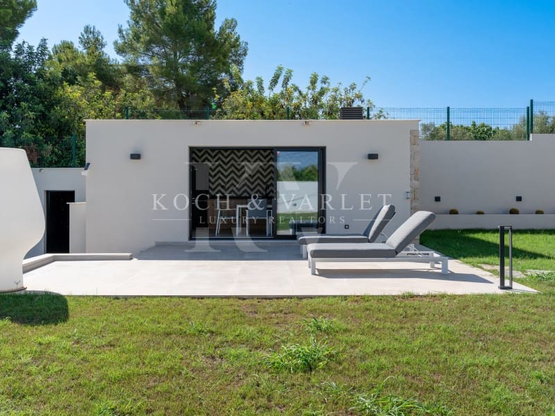 3 soveværelse Villa til salg i Denia med swimmingpool - € 1.600.000 (Ref: 7737050)