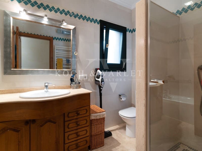 5 sypialnia Willa na sprzedaż w Benissa z basenem garażem - 2 200 000 € (Ref: 7825020)