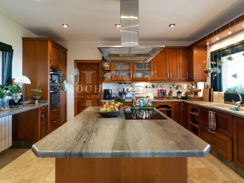 5 sypialnia Willa na sprzedaż w Benissa z basenem garażem - 2 200 000 € (Ref: 7825020)