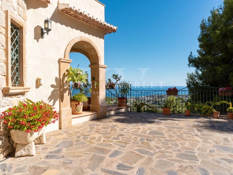 5 sypialnia Willa na sprzedaż w Benissa z basenem garażem - 2 200 000 € (Ref: 7825020)