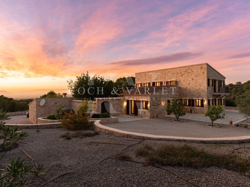 5 soveværelse Finca/Landehus til salg i Manacor med swimmingpool garage - € 3.000.000 (Ref: 7866378)